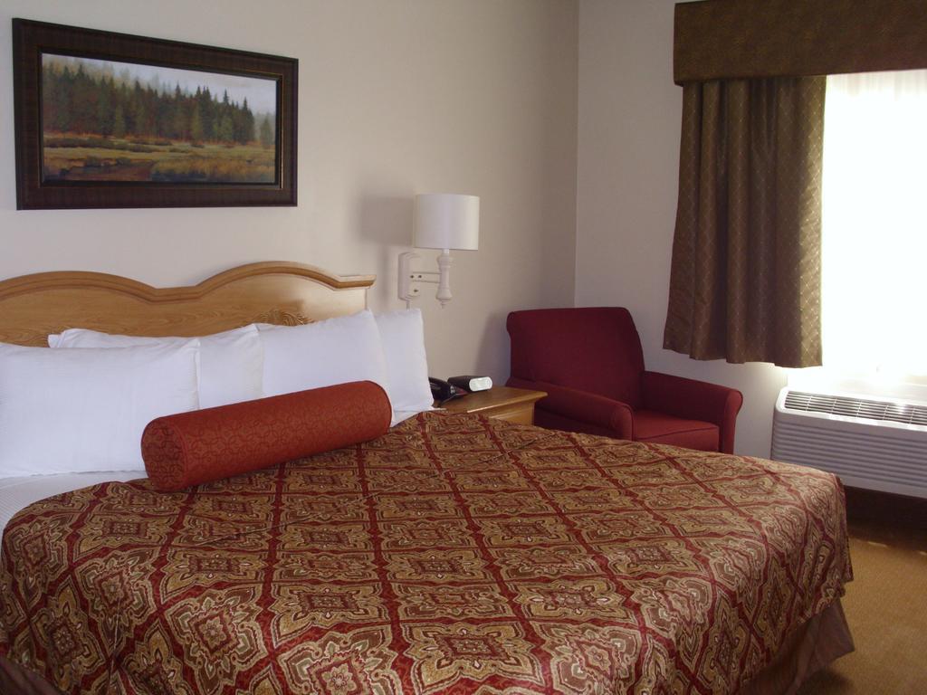 Savanna Inn & Suites Phòng bức ảnh